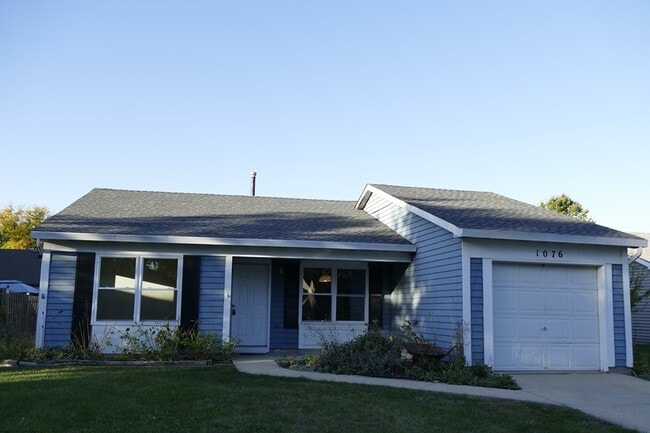 property at 1076 Crestwood Ln
