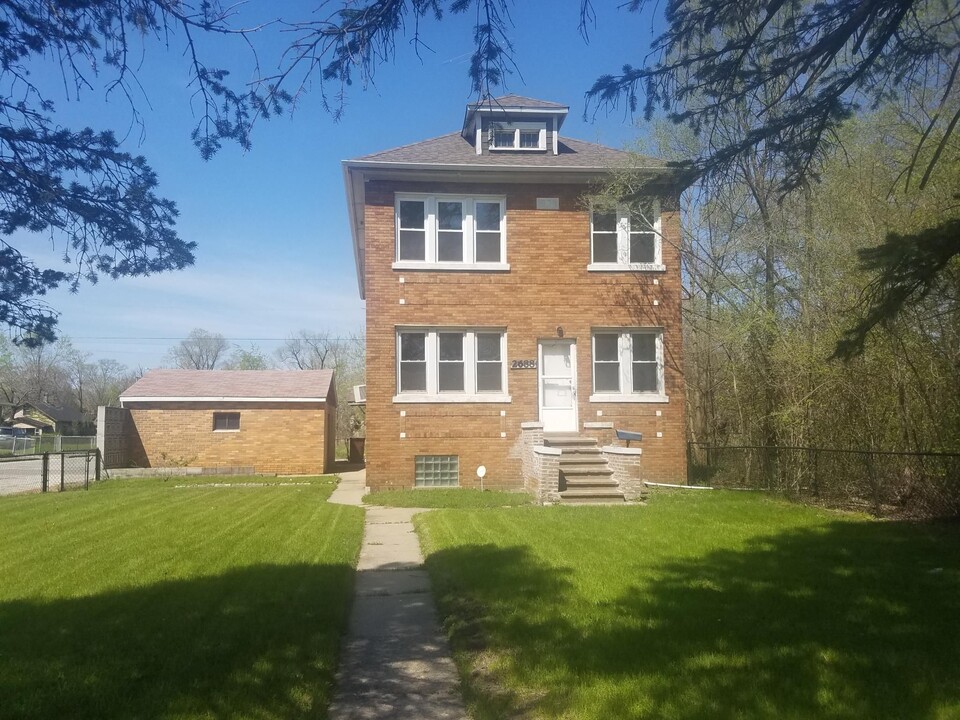 2688 Jefferson St in Gary, IN - Building Photo