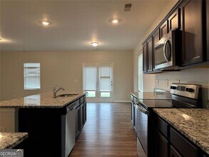 368 Sinclair Way in Between, GA - Building Photo - Building Photo