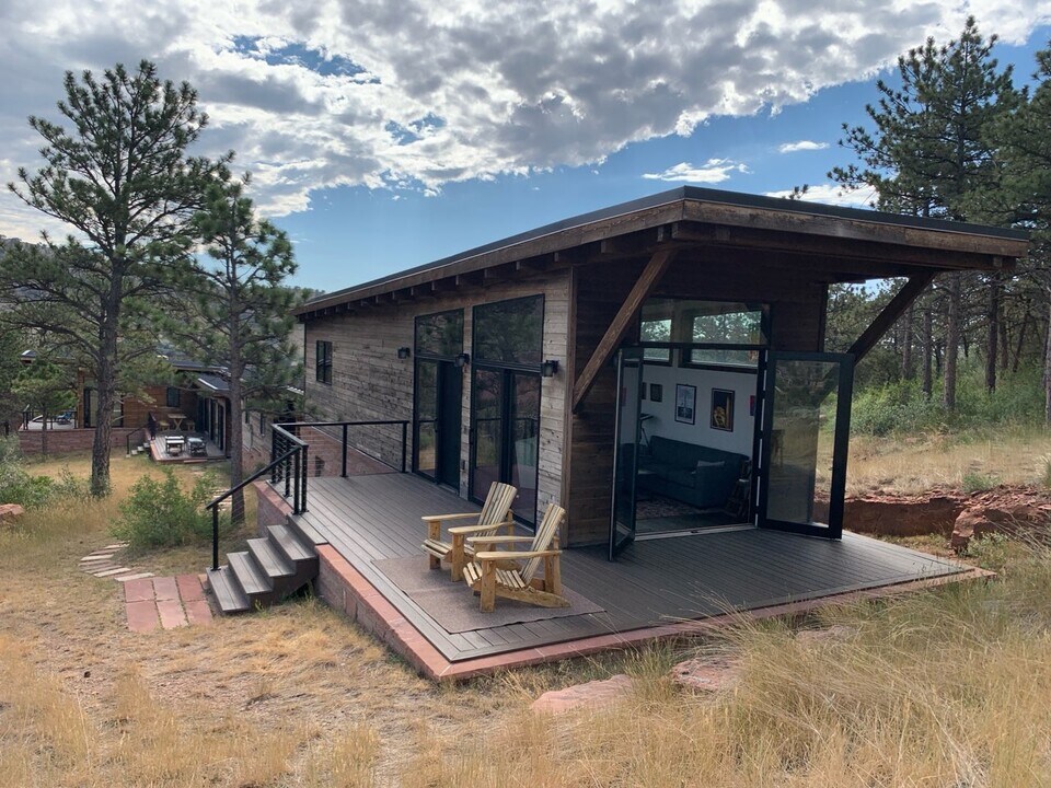 600 Indian Lookout Rd, Unit 1/2 in Lyons, CO - Building Photo