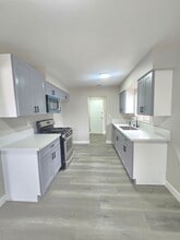 44414 Andale Ave in Lancaster, CA - Building Photo - Building Photo