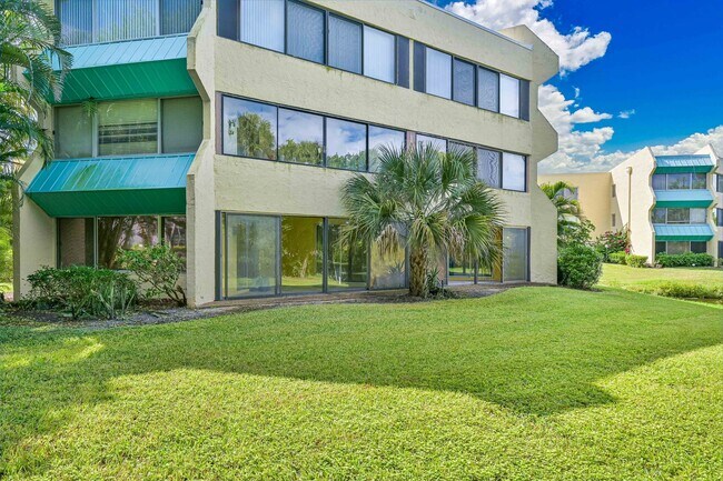 975 Palm View Dr in Naples, FL - Building Photo - Building Photo