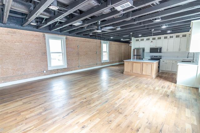 219 W Mulberry St in Kaufman, TX - Building Photo - Building Photo