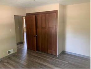 1539 E 9th St in Sheldon, IA - Building Photo - Building Photo