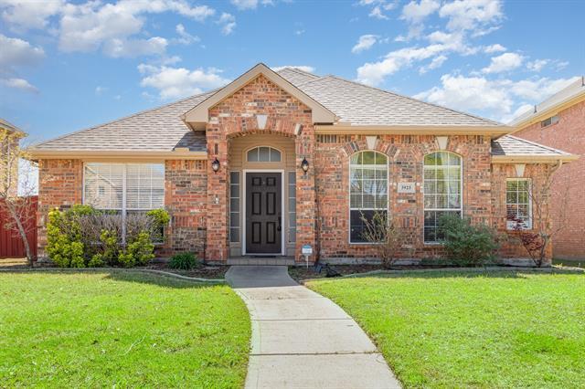 3925 Oakmont Dr in The Colony, TX - Building Photo