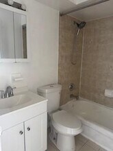 72-52 Almeda Ave in Queens, NY - Building Photo - Building Photo