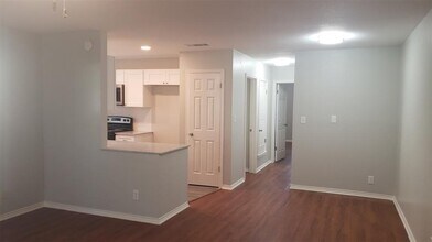 371 Fantail Loop in Lakeway, TX - Building Photo - Building Photo