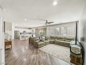 419 Vigo Port St in Las Vegas, NV - Building Photo - Building Photo