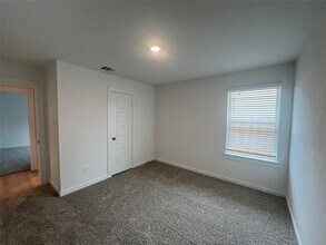 8538 Sandy Coral Ln in Iowa Colony, TX - Building Photo - Building Photo