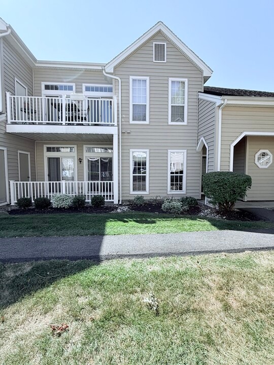 711 Hampton Pl Blvd in Troy, NY - Foto de edificio