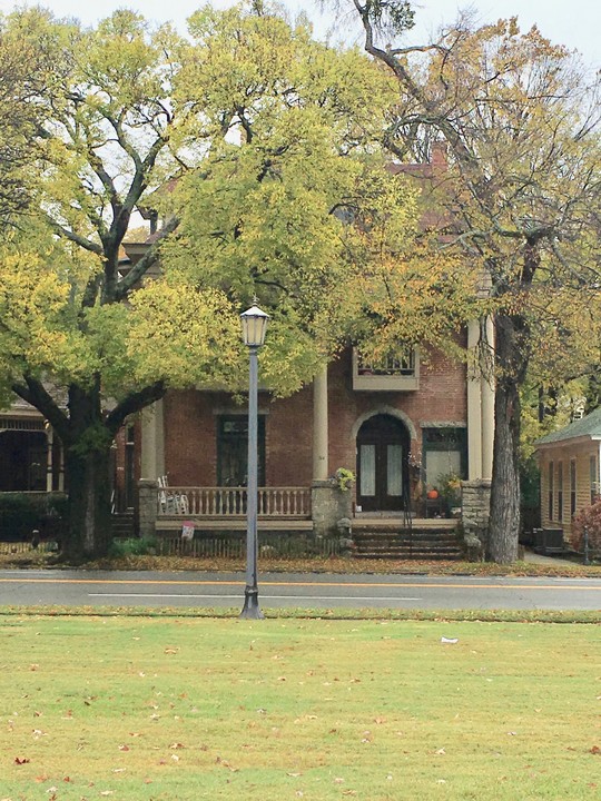 514 E 9th St in Little Rock, AR - Building Photo