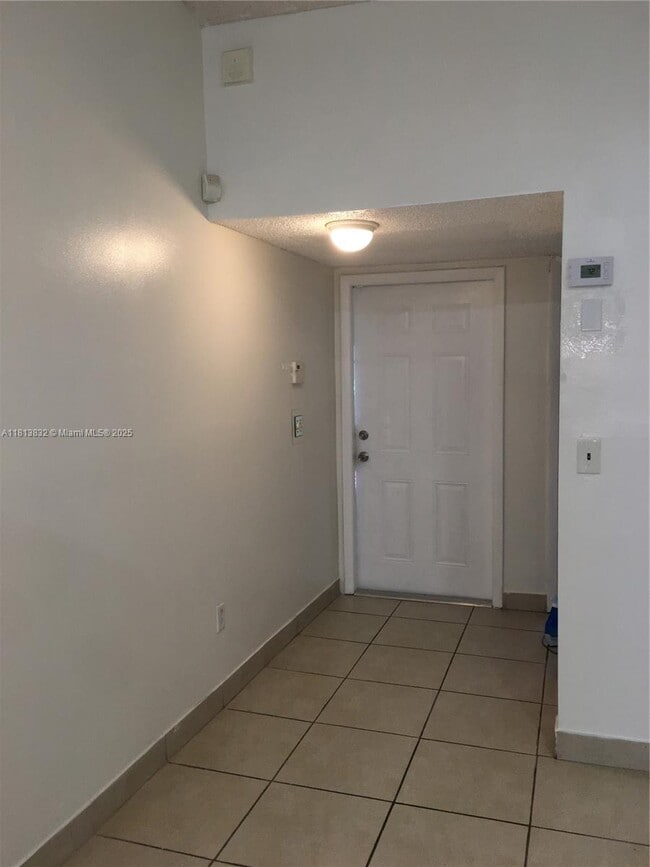 1303 S Liberty Ave in Homestead, FL - Building Photo - Building Photo