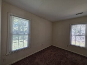 11 Center St in Newport News, VA - Building Photo - Building Photo