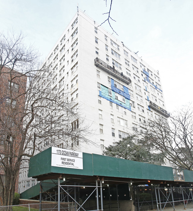 Sutton House Apartments in Brooklyn, NY - Building Photo - Building Photo