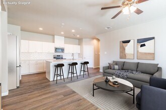 115 Park Place Cir in Waller, TX - Building Photo - Building Photo