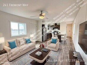 241 Fremont Way in Layton, UT - Building Photo - Building Photo