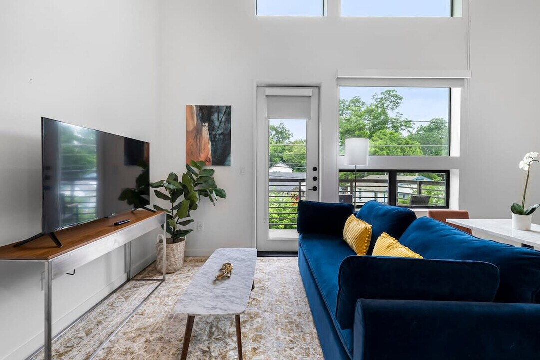 49 Navasota St in Austin, TX - Foto de edificio