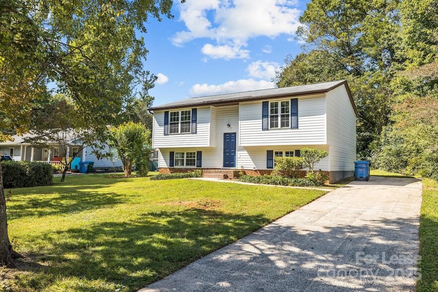 7120 Clear Crossing Ln in Mint Hill, NC - Building Photo