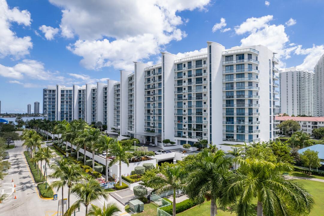 Echo Aventura in Aventura, FL - Building Photo