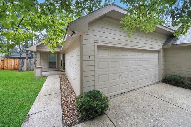 property at 6 Valewood Pl