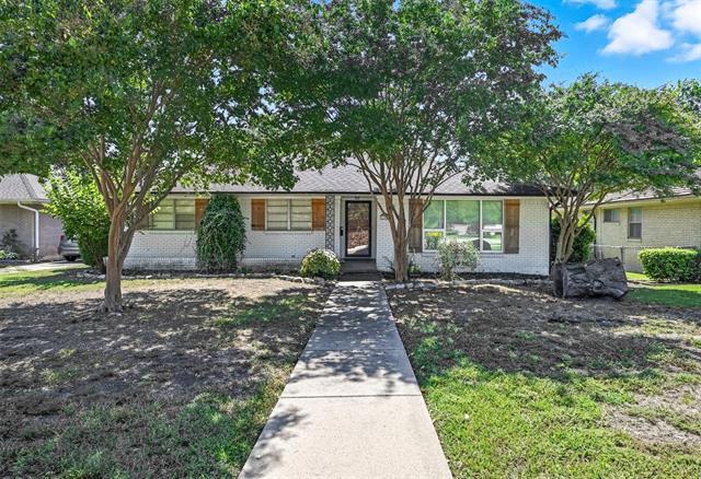 705 Scottsdale Dr in Richardson, TX - Building Photo