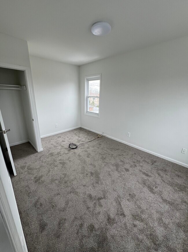3110 Long Beach Rd, Unit 3110 Long Beach Road in Oceanside, NY - Foto de edificio - Building Photo