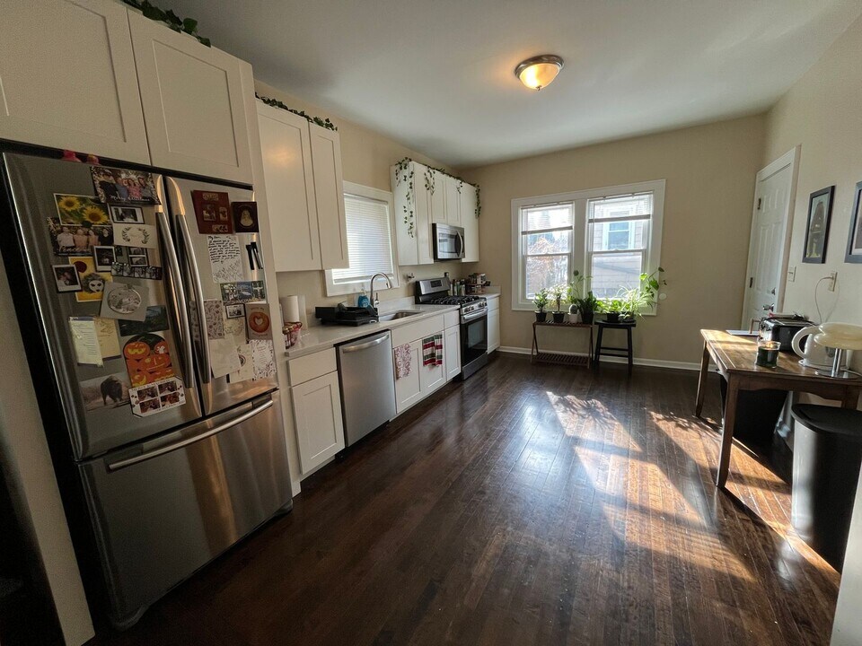 1209-09B E Kane Pl in Milwaukee, WI - Building Photo