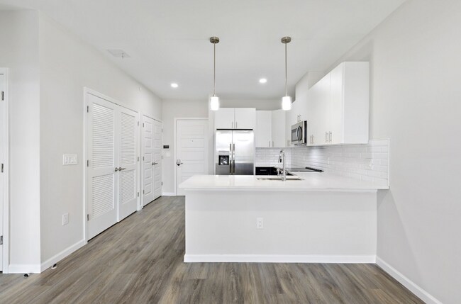 209-213 Mt Pleasant Ave-Unit -201 in Newark, NJ - Building Photo - Building Photo