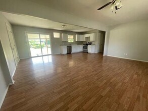 1915 S 10th St in Rogers, AR - Building Photo - Building Photo