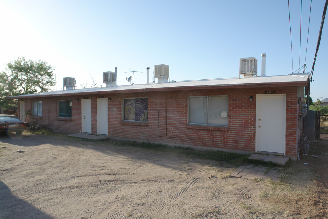 743-765 E Pastime Rd in Tucson, AZ - Building Photo