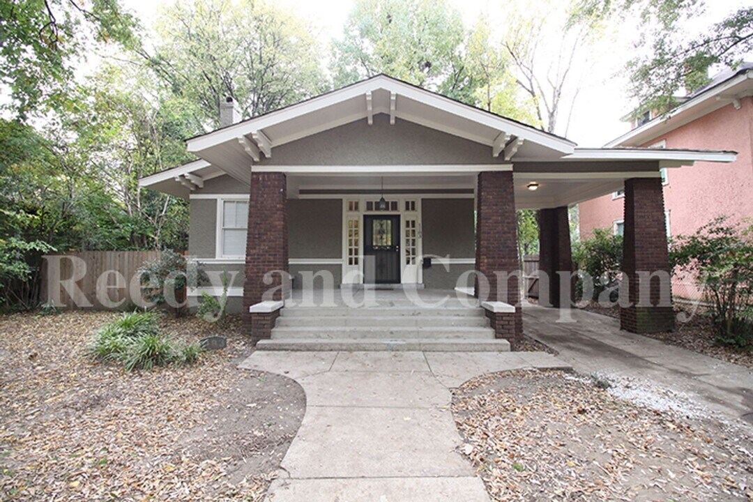 1183 Dorothy Pl in Memphis, TN - Building Photo