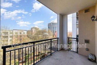 4625 Piedmont Row Dr in Charlotte, NC - Building Photo - Building Photo