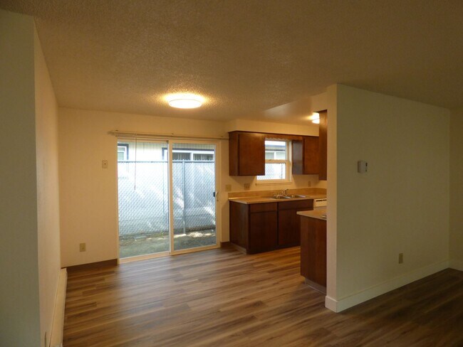 property at 1180-1180 18th St SE