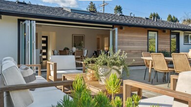 122 Blackfield Dr in Tiburon, CA - Building Photo - Building Photo