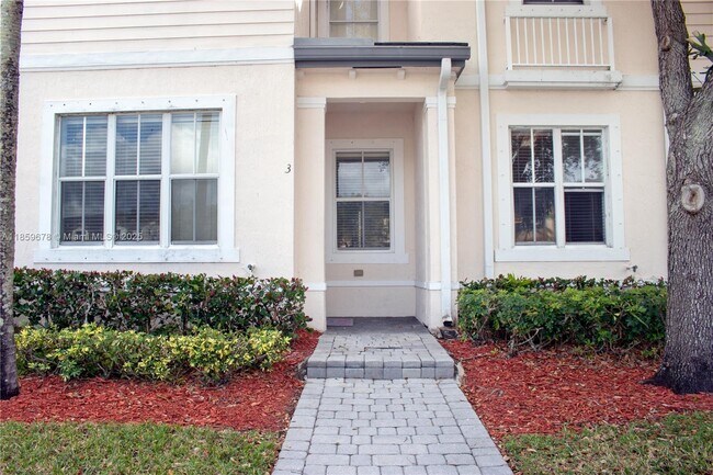 153 SE 28th Ave in Homestead, FL - Building Photo - Building Photo