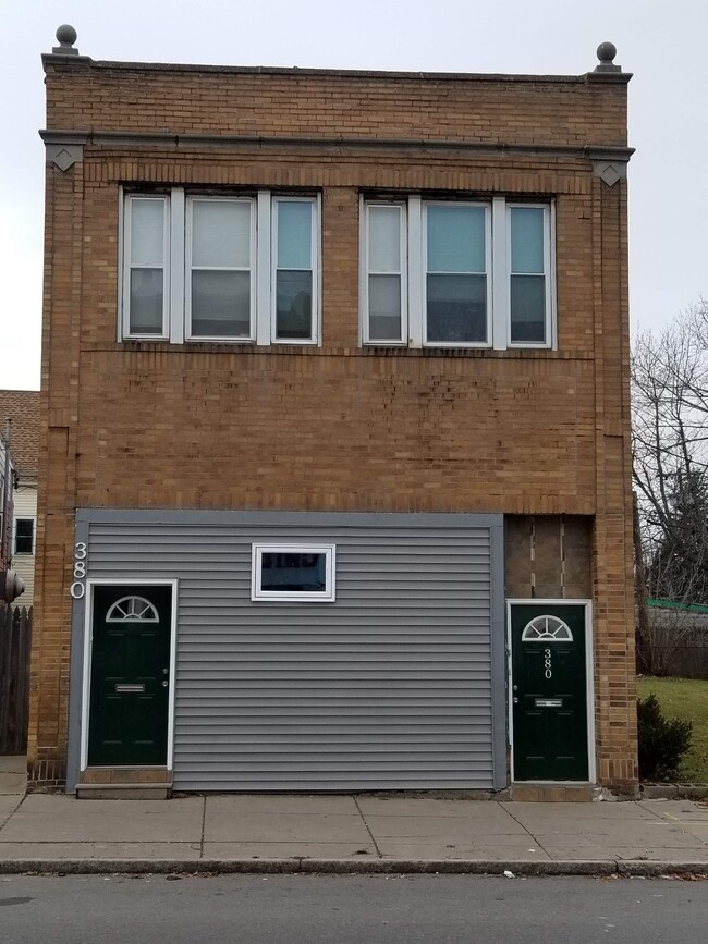 380 Grant St, Unit 380 Upper Front in Buffalo, NY - Foto de edificio - Building Photo