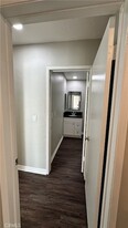 2312 Santa Ana Ave, Unit B in Costa Mesa, CA - Building Photo - Building Photo