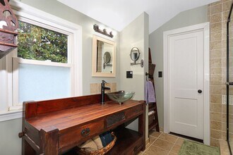 911 Chesapeake Ave in Hampton, VA - Building Photo - Building Photo