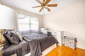 7527 Fairwood Ln in Falls Church, VA - Building Photo - Building Photo