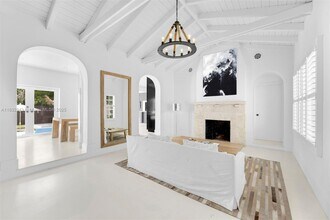 712 NE 72nd St in Miami, FL - Building Photo - Building Photo