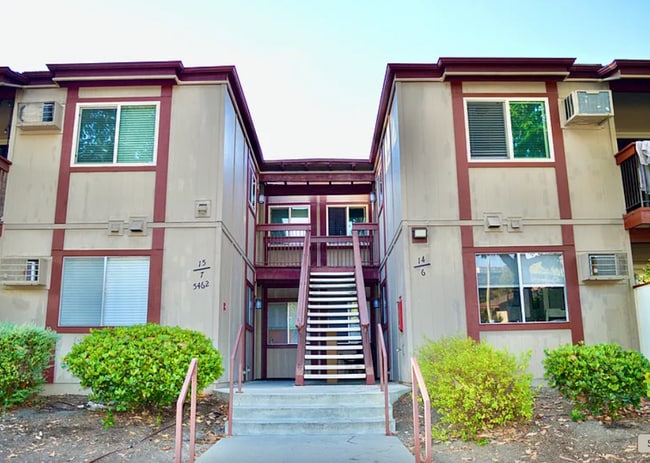 5462 Adobe Falls Rd, Unit 7