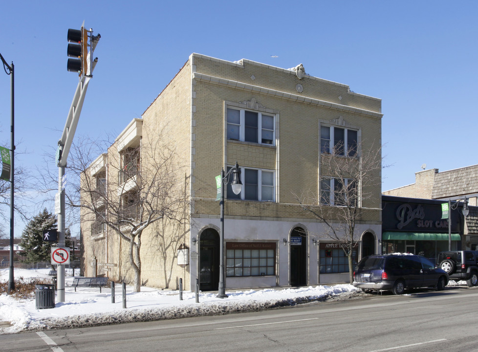 The Wright Building in Des Plaines, IL - Building Photo