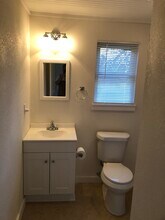 813 Fillmore St in McGregor, TX - Building Photo - Building Photo