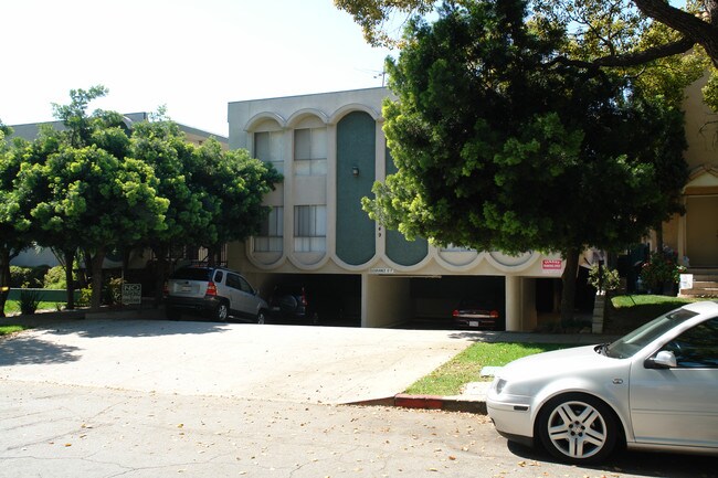 1249 S Orange St in Glendale, CA - Foto de edificio - Building Photo