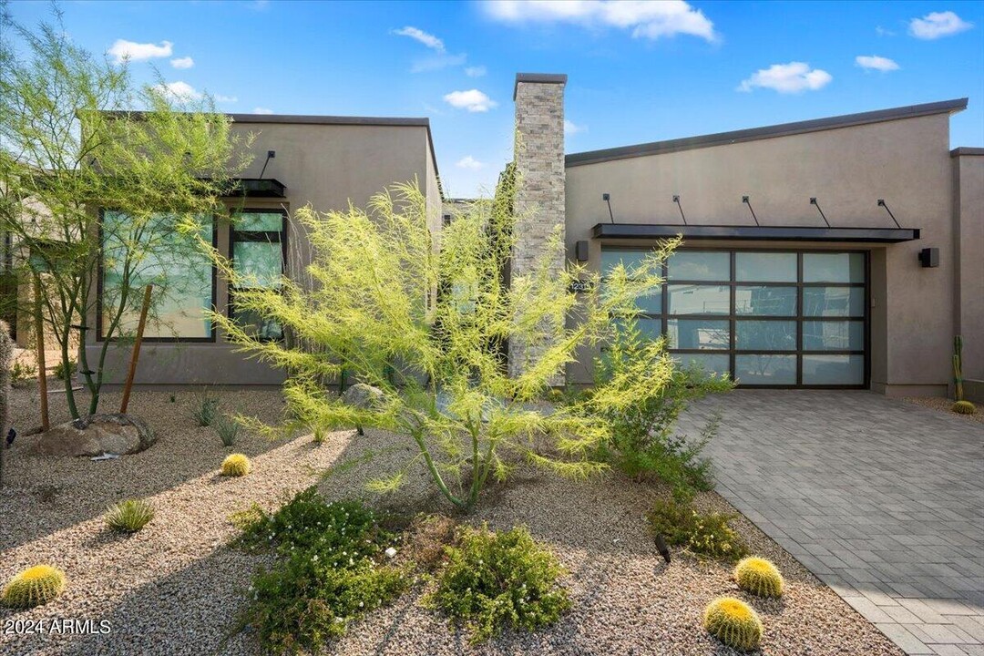 12315 E Black Rock Rd in Scottsdale, AZ - Foto de edificio