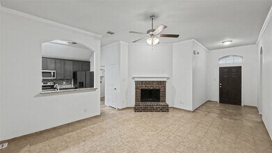 314 Rolling Meadows Dr in Wilmer, TX - Building Photo - Building Photo