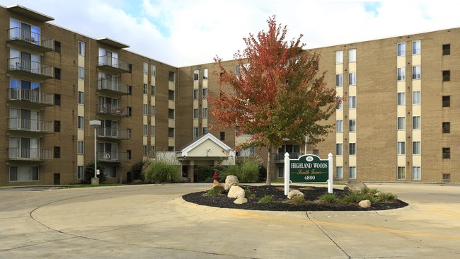 Highland Woods Towers & Gardens in Warrensville Heights, OH - Building Photo - Building Photo