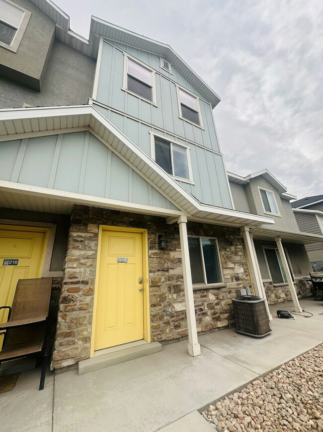 212 N 750 E St in Vineyard, UT - Building Photo - Building Photo