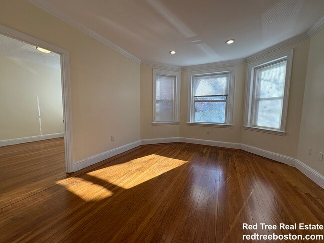 73 Thatcher St in Brookline, MA - Building Photo - Building Photo