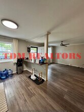 2121 Christner St in Burton, MI - Foto de edificio - Building Photo